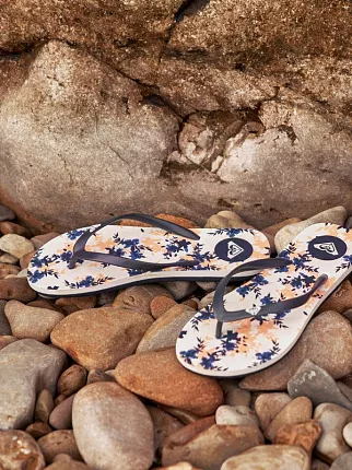 Обувь пляжная женская ROXY To The Sea Ditsy navy/white вид 1