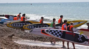 Многопрофильный фестиваль водных видов спорта в Великобритании