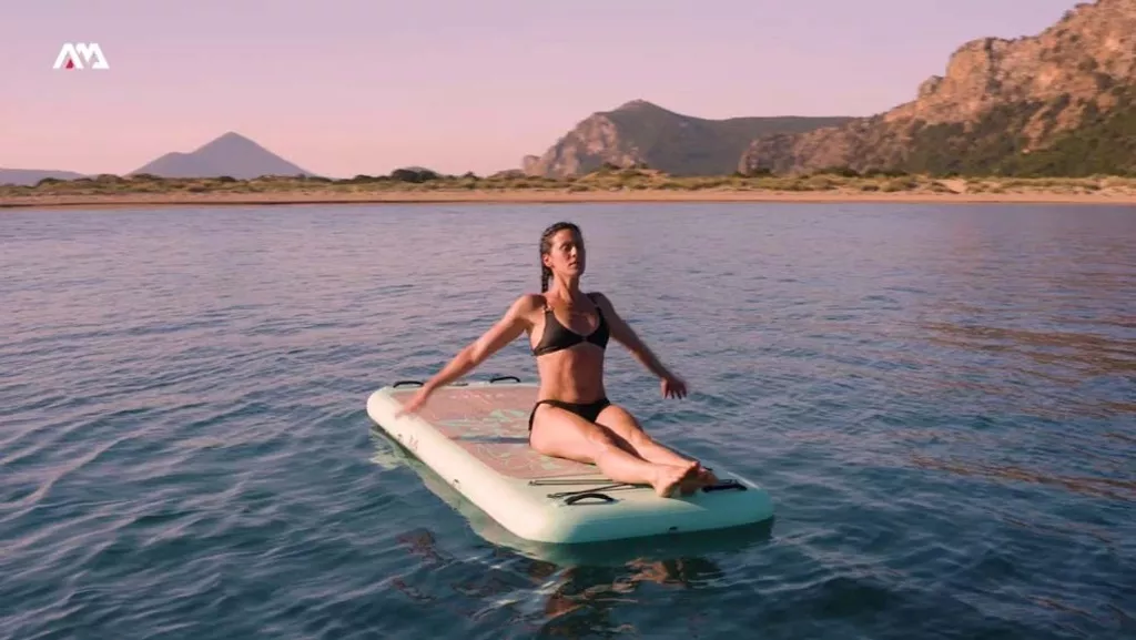 Йога на сапе Aqua Marina 8'2" Fitness PEACE Сап-доска для йоги Aqua Marina 8'2" Fitness PEACE